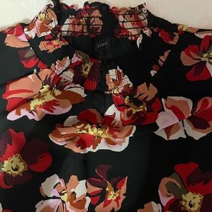 Women J.Crew Top, New w/out tags, in excellent condition never worn